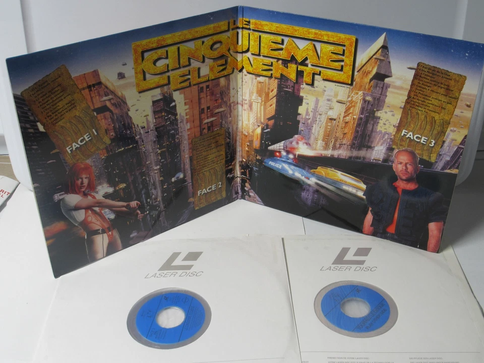 The Fifth Element (PAL) Laserdisc LD Bruce Willis, Luc Besson RARE Import + FREE Foto 3 de 4