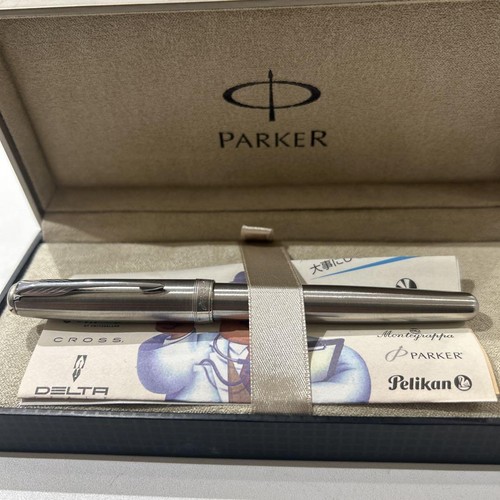 Parker Fountain Pen Silver - Picture 2 of 3