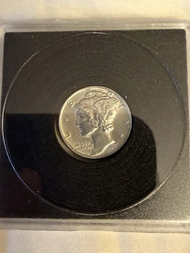 1939-D Mercury Dime Coin XF Grade. BU Coin For The Price. A Must See