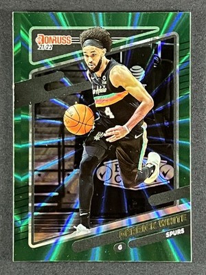 2021-22 Donruss - Holo Green Laser #22 Derrick White San Antonio Spurs