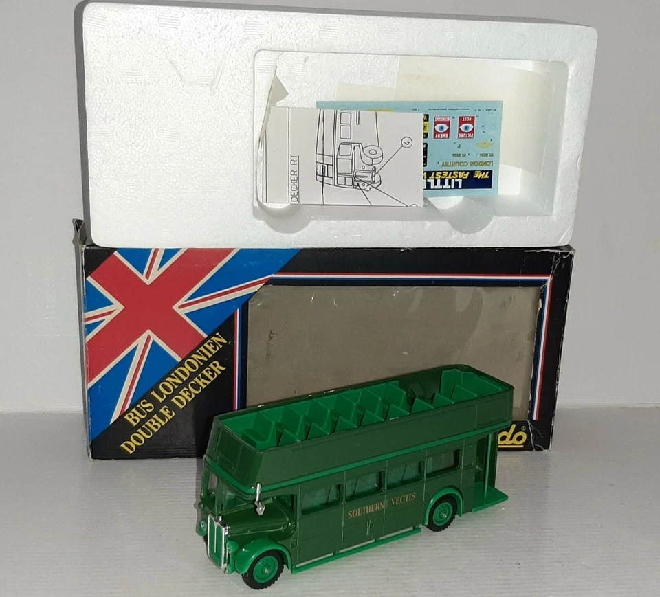 BUS LONDONIEN  DOUBLE DECKER N°4402 VERDE SOLIDO SCALA 1/50 - Immagine 2 di 4