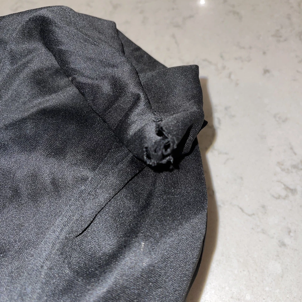 Máscara de Halloween Calavera Sangrante Dos Capas Falso Flujo de Sangre hacia abajo Cara Efecto de Miedo Foto 2 de 4