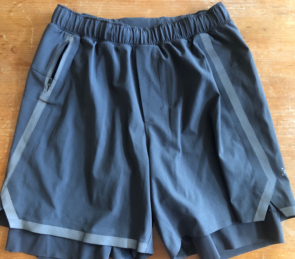Lululemon Mens M Surge Lined Short 6
