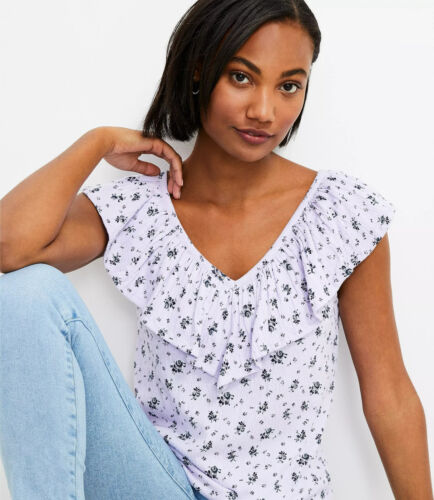 NEW size Small top ruffle shirt blouse floral lavender purple v-neck crinkle