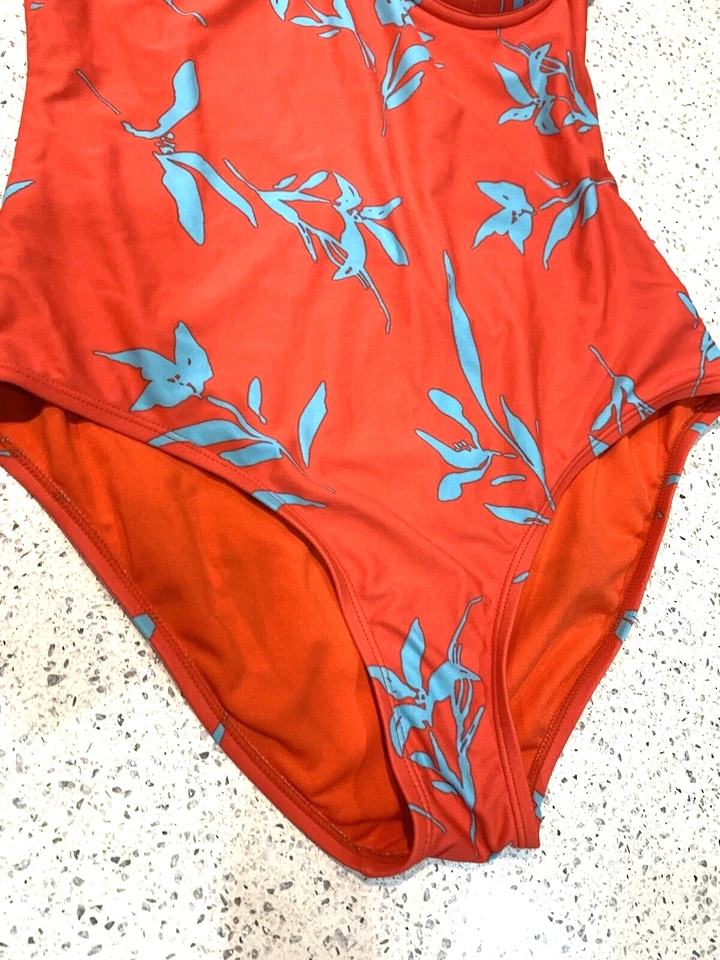 Traje de baño Gap Body talla mediana bandeau rojo tropical halter convertible sin tirantes Foto 3 de 4