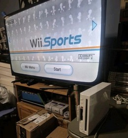 Nintendo Wii Sports Console Bundle Complete In Box - Tested - Nice Condition