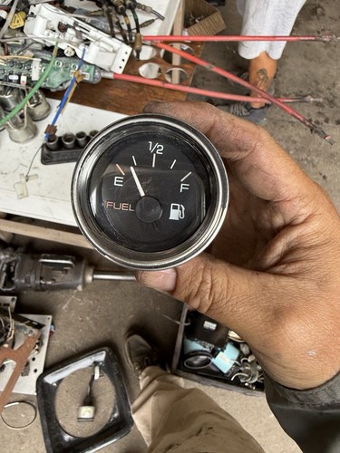 FREIGHTLINER WESTERN STAR FUEL GAUGE 43901 3419