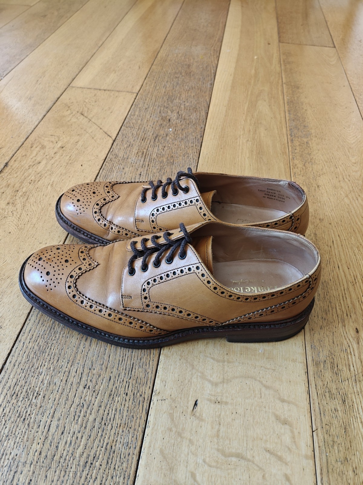 Loake 1880 Chester Tan Brown Leather Derby Brogue Shoes Men's UK 9.5 F image 6
