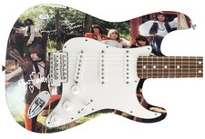 Heart Signed Autographed Little Queen Album LP CD Graphics Photo Guitar ACOA