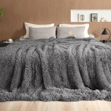 Luxury Faux Fur Blanket Super Soft Oversized Throw Blankets, 90x108 inches, D...