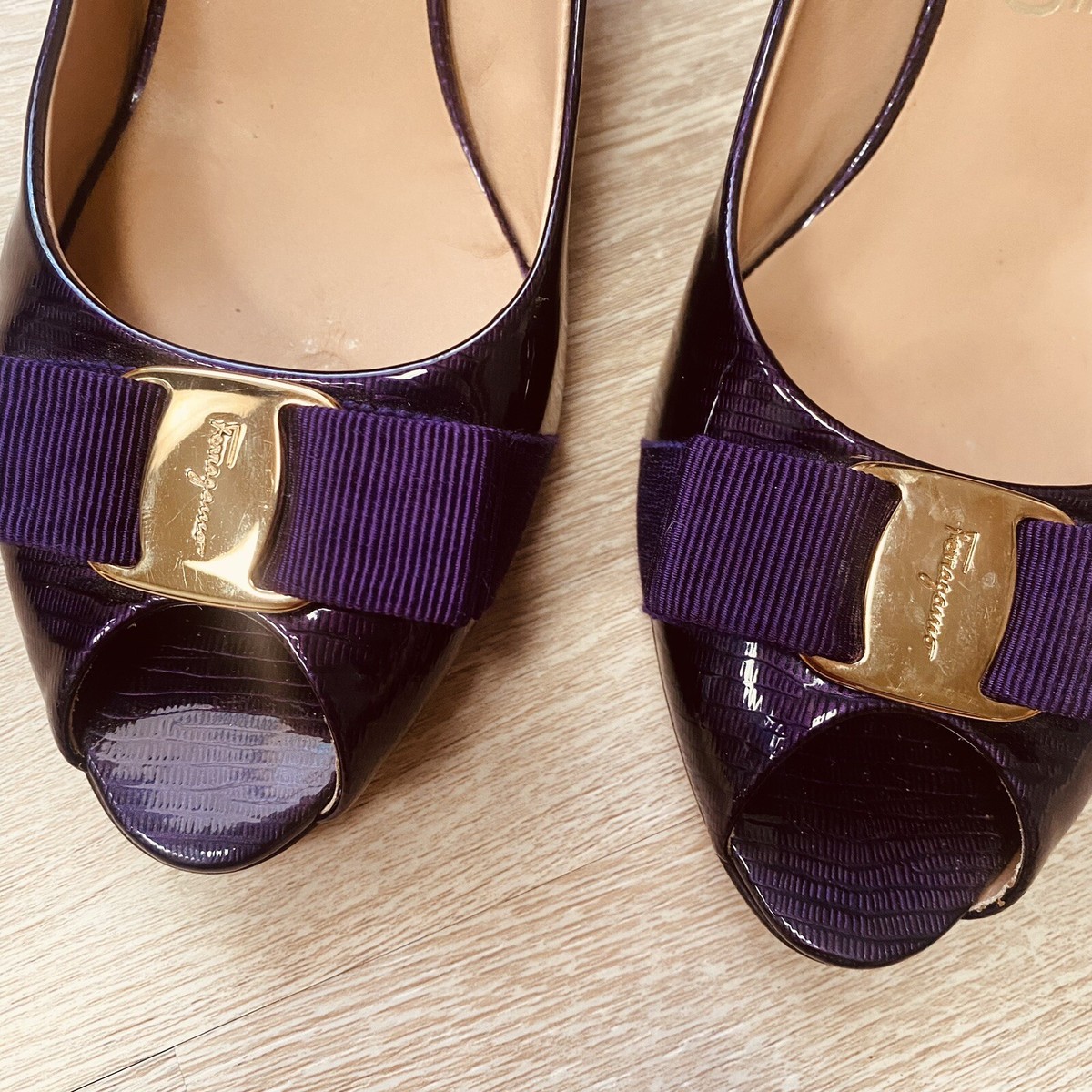 Salvatore Ferragamo Purple Plum Gold Patent Leather Size 8 Ribes