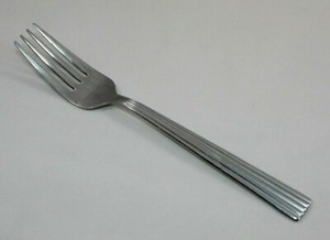 Hampton Silversmiths~Grand Stainless~TWO 8"DiNNER FORKs~Ribbed Square Handle~EXC