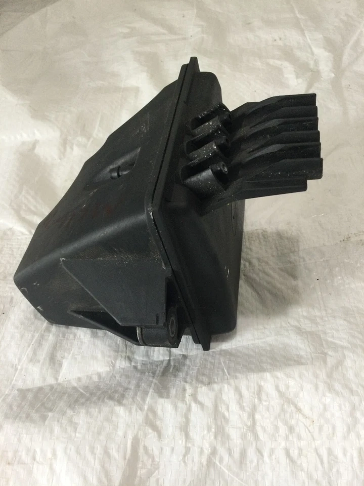 2012 Mercedes Benz Sprinter 2500 Vacuum Reservoir A6510700768 OEM - Image 4 of 4