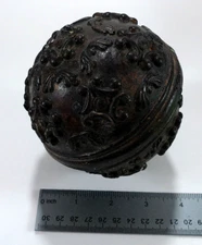 Resin Carpet Ball Home Decor 4" Roman Motif Dark-Toned Parlor Ball