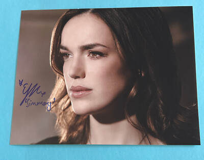 Elizabeth Henstridge  -   Agents of S.H.I.E.L.D   - signed, original Autogramm