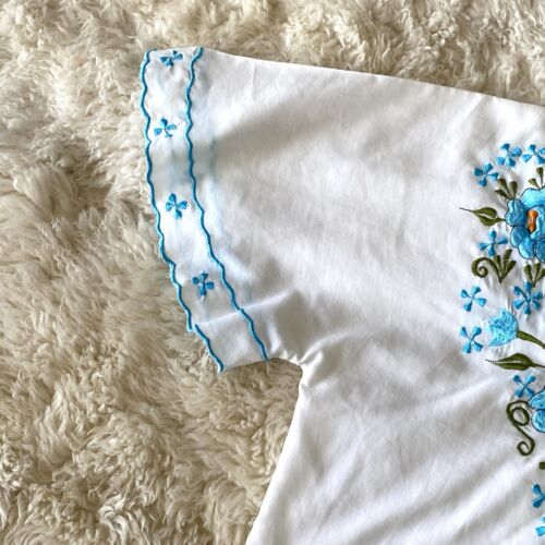 Vintage 70s Mexican embroidered top M white flutter sleeve vneck peasant boho - Picture 4 of 14
