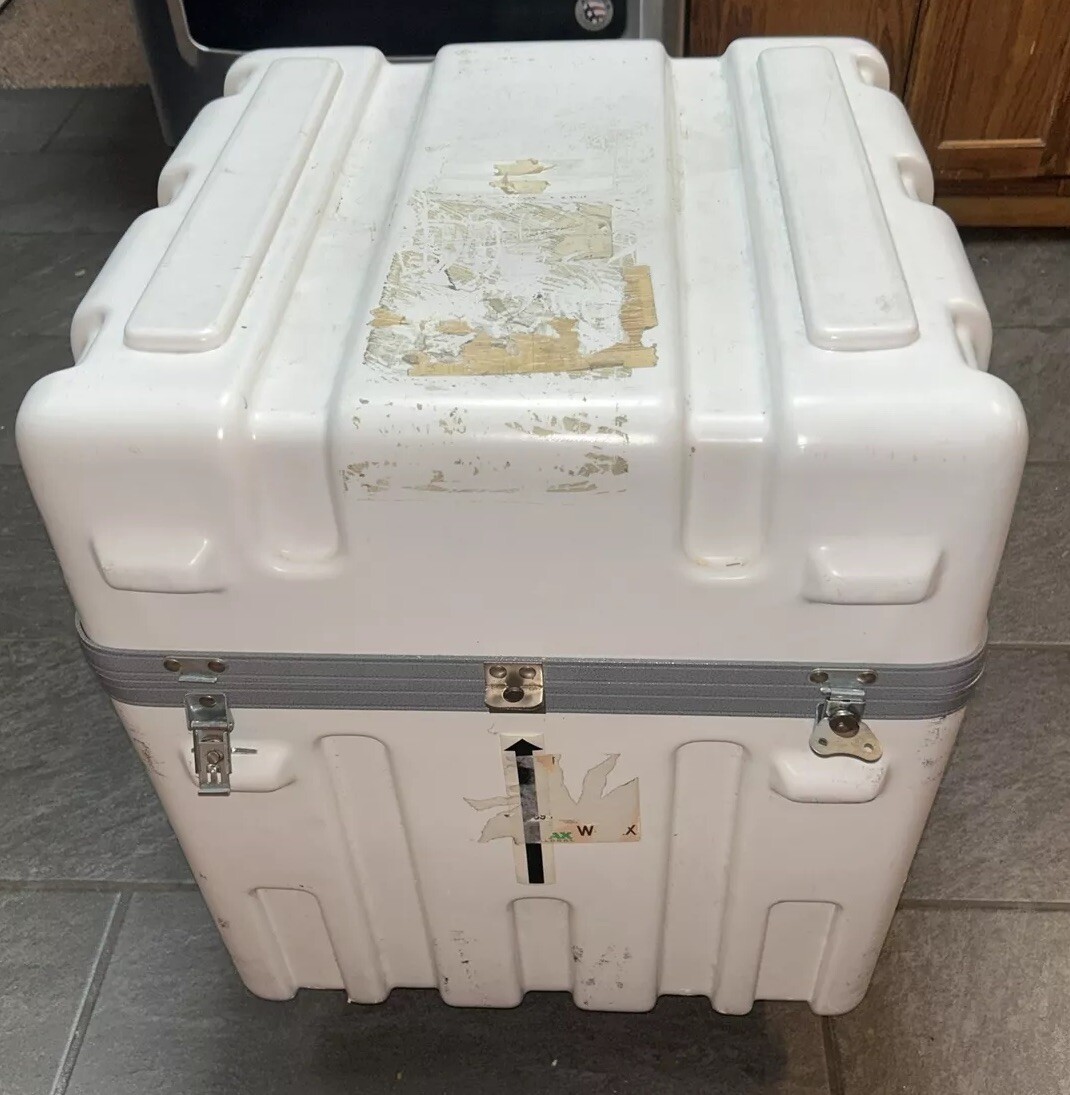 Parker Equipment HeavyDuty 18x18x21 FoamFilled electronics shippingcase W/WHEELS