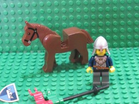 Lego vintage Castle Fantasy Era knight minifigure horse shield KL50