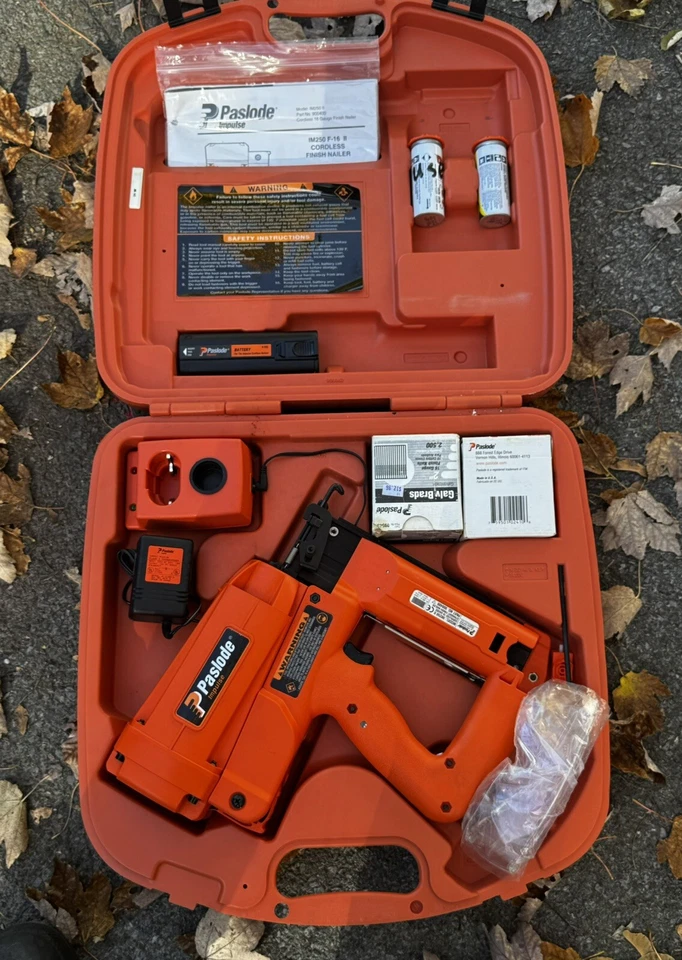 Clavadora de acabado Paslode IM250 Foto 4 de 4