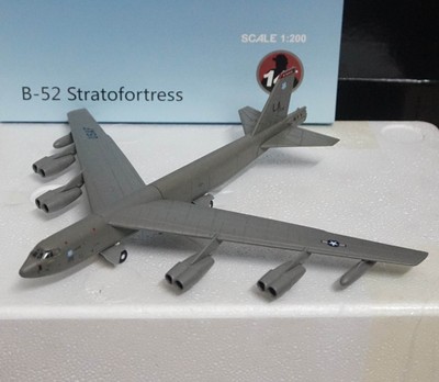 diecast b 52 bomber