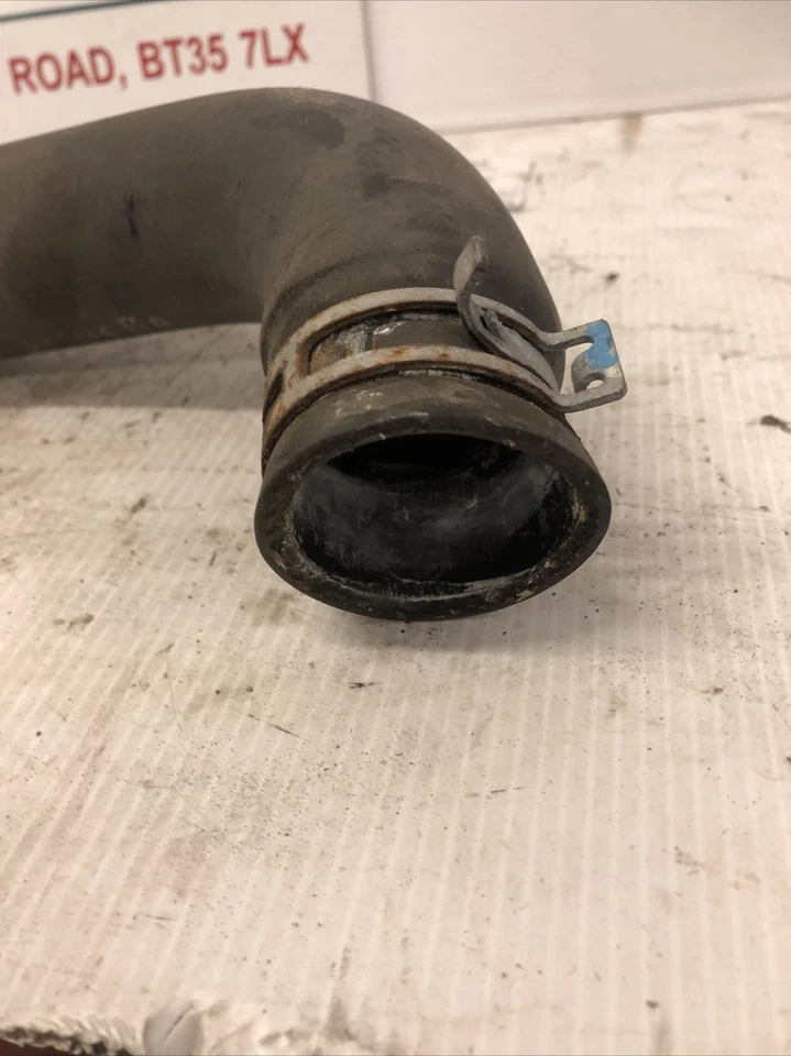 Subaru Outback MK3 2006 gasolina techo derecho manguera tubo radiador Foto 2 de 4