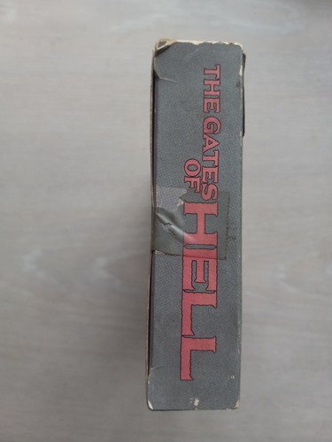 The Gates of Hell - VHS - Paragon Video 1983 - (Sun Faded Box) (Video World) - Picture 13 of 18