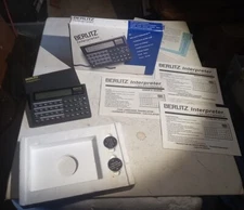 Vtg Berlitz Interpreter Selectronics TR500 1990 w/case tested + works genuine 