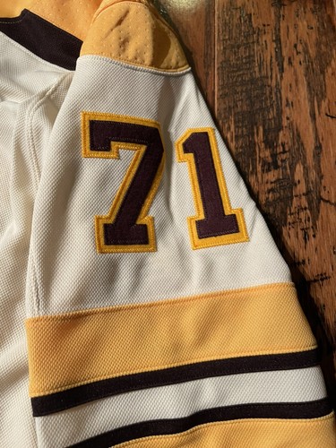 Adidas Boston Bruins Taylor Hall #71 Jersey 100th Patch Men’s Size 46 NWT - Picture 6 of 9