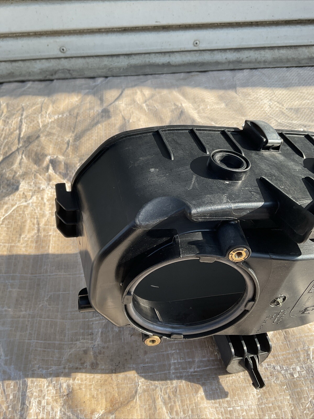 MASERATI QUATTROPORTE 3.0L LEFT AIR CLEANER FILTER BOX LOWER COVER OEM 14-21 26k