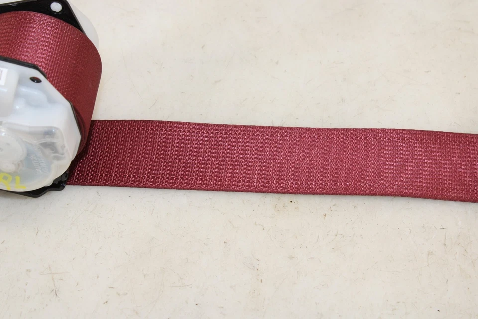 Cinturón de seguridad trasero izquierdo Subaru WRX STI 2018-2021 rojo OEM LC93 Foto 3 de 4