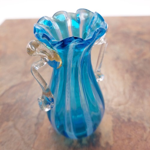 Vintage Kunstglas Mini Vase Murano Sommerso gestreift blau gold klar Henkel 4 Zoll - Bild 7 von 10