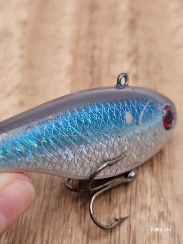 Lindy Darter / Lipless Rattle Crankbait Lure / 2.75" BLUE SILVER RED / 7192403 - Picture 10 of 14