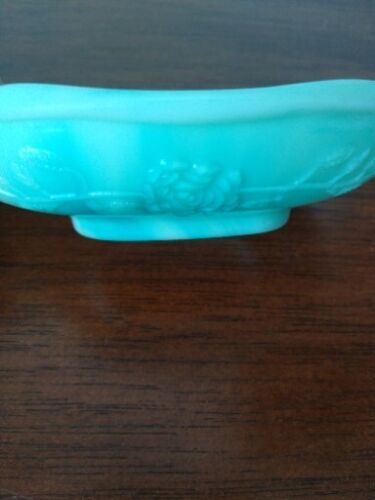 Vintage May 1978 Avon Green Slag Milk Glass Soap Dish