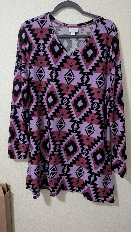 Lularoe Elizabeth Purples/Black Aztec, EUC, Size Xl