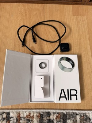 Ultrahuman Ring AIR Smart Ring Größe 9 Raw Titanium - Originalverpackt mit Ladegerät