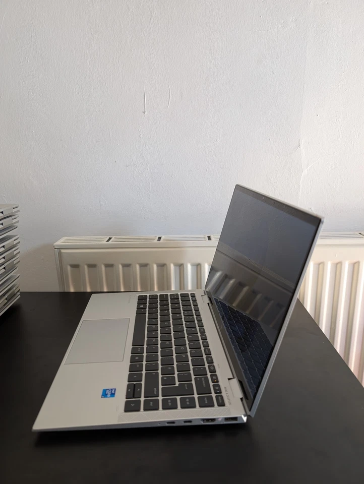 HP EliteBook x360 1040 G8 i7-1185G7 3.0-4.8GHz 32GB 1TB SSD 14" Touch 2-in-1 A+ - Image 4 of 4