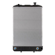 Radiator For 97-02 T6500 T7500 W3500 W4500 W5500 With Regular Filler Neck