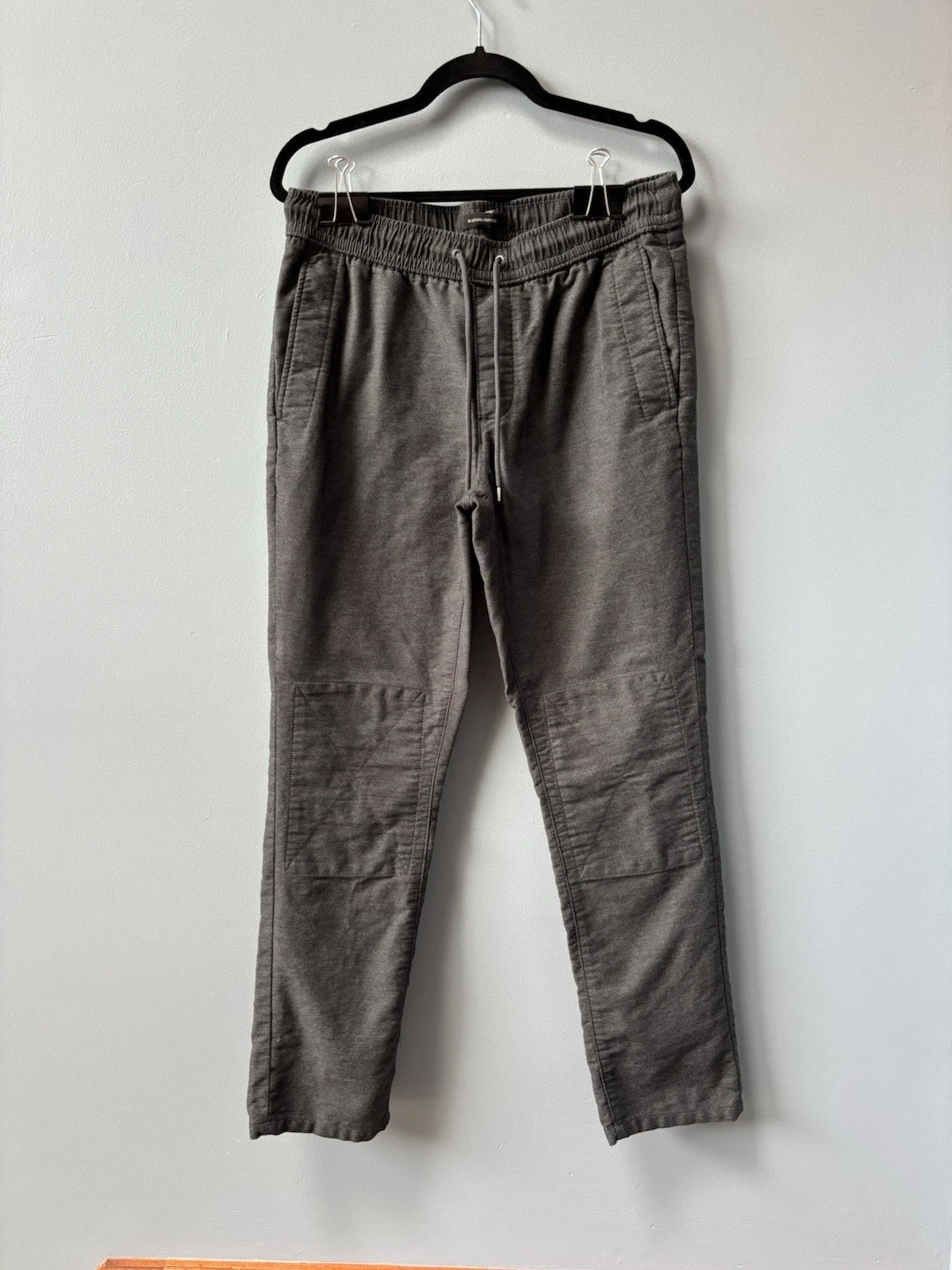 Banana Republic Men’s Grey Pants Size 32x32 Casual Jogger Style