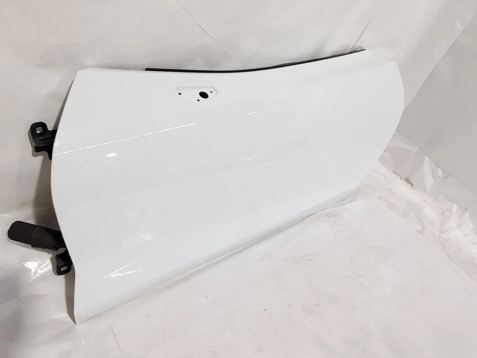 2014 2019 雪佛兰科尔维特原始设备制造商 9567 北极白色左门带玻璃 — 第 2/4 张图片