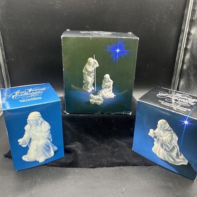 Lot 5 VTG Avon Xmas Nativity Holy Family Innkeeper Magi Porcelain Figurine Box