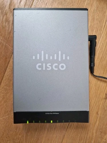 Cisco RV042G Gigabit VPN Router