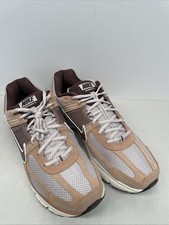 Scarpe Nike Air Zoom Vomero 5 Dusted Clay HF1553-200 Uomo Taglia 13 Nuove