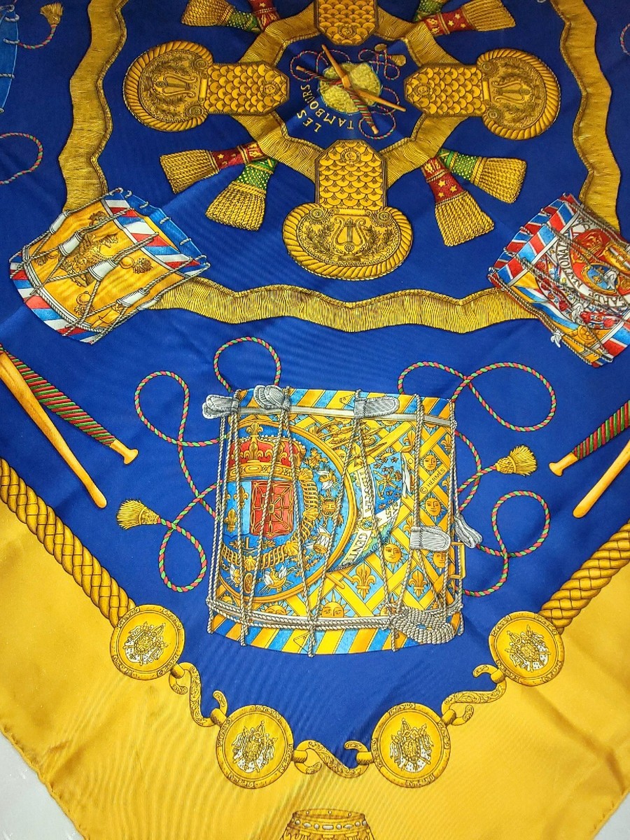 HERMES　カレ 90 LES TAMBOURS シルクスカーフ Hermes Les Tambours Carre 90 Silk Scarf Vintage By Metz