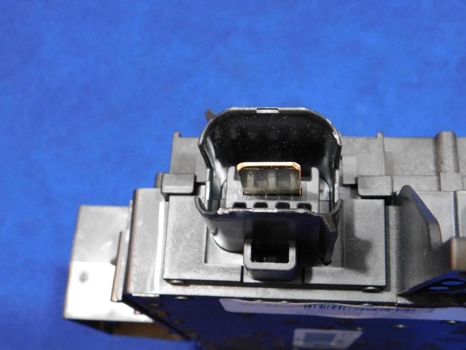 11 2011 Ford Mustang Coupe GT Manual Trans Multifunction Box Module Take Off N17 - Image 4 of 4