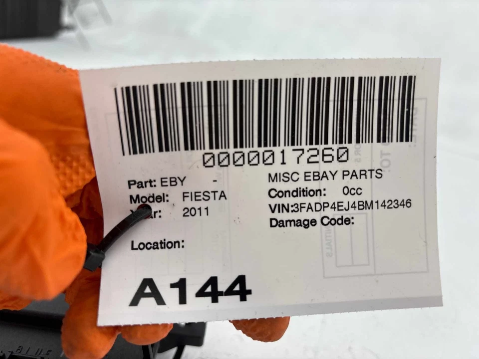 Módulo de control multifunción Ford Fiesta 2011-2013 OEM AE8T15K600AE Foto 4 de 4