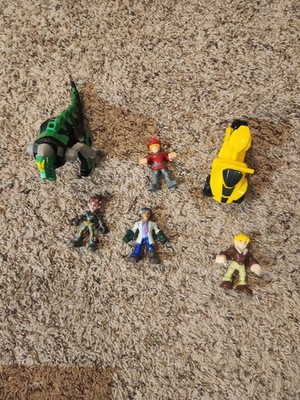 Playskool Heroes Transformers Rescue Bots 4 Figures, 1 Motorcycle, And Dinosaur