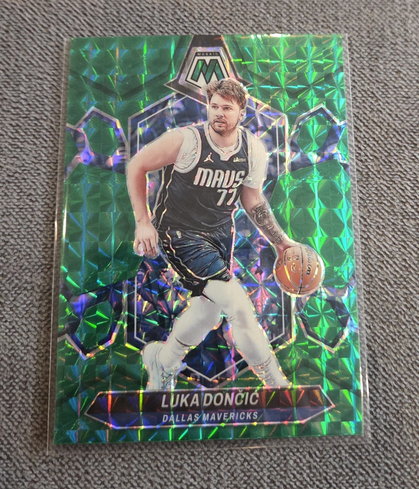 NBA Panini Mosaic 2023 Luka Doncic #31 Green