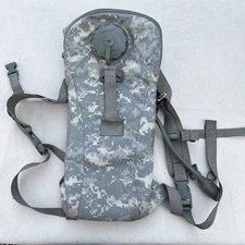 Skilcraft Hydramax  100 Ounce Camouflage Hyper flow back pack no valve