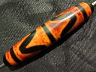 Lovely Rare Tibetan Natural Old Agate Dzi Tiger Teeth Bead SS038