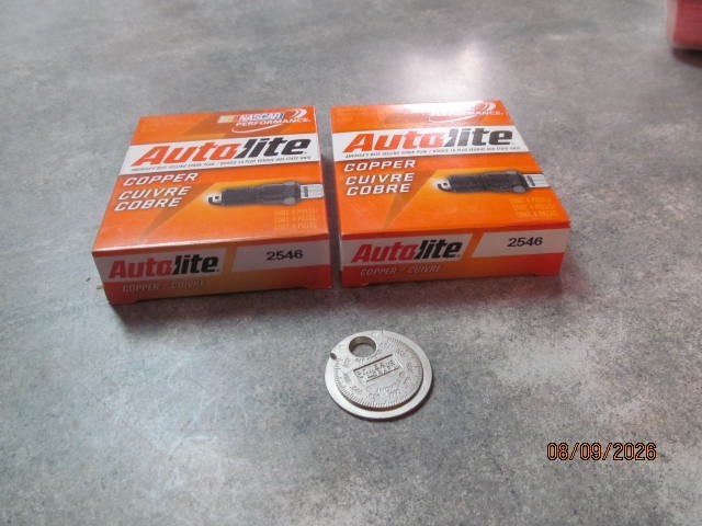 8  Autolite 2546 Copper Resistor Spark Plugs Free Gap Tool